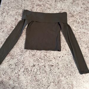 Off the shoulder Long sleeve